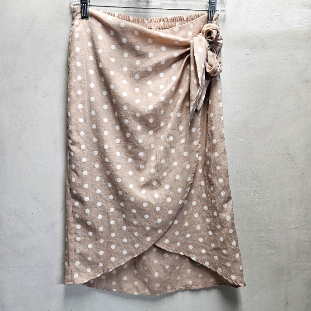 EVERLY beige/white polkadot tulip midi skirt sarong ~ womens medium